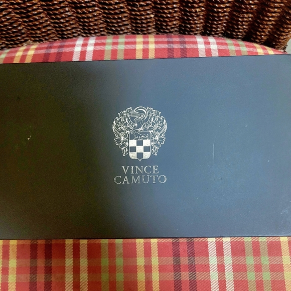 COPY - Mens Vince Camuto Mens Watch and Sunglasses Set - Picture 5 of 7